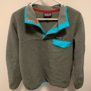 *PRICE DROP* Size M Women’s Patagonia pullover fleece.
